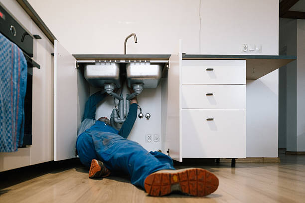 Professional Leak Detection technician working in Prospect, OH